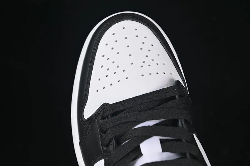 All categories Air Jordan Jordan series basketball shoes Air Jordan 1 Low Air Jordan 1 Low AJ1 Joe 1 black color low-top cultural casual sneakers IO3393-010